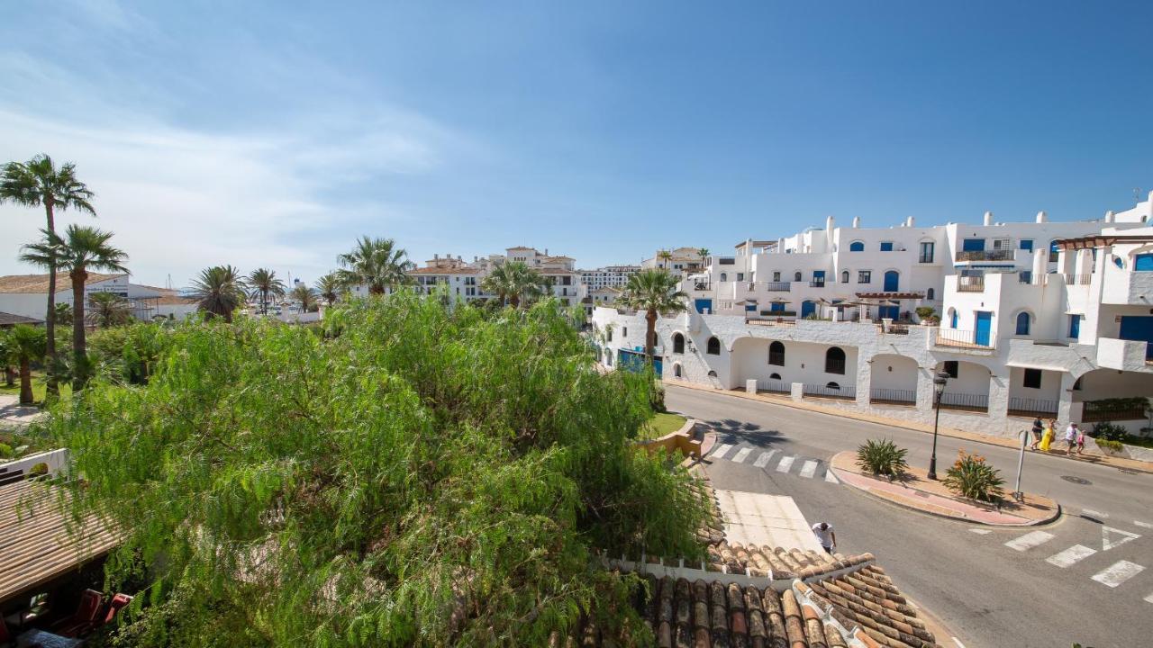 Lovely 2-Bed Apartment In Marina De La Duquesa Castillo de Sabinillas Kültér fotó