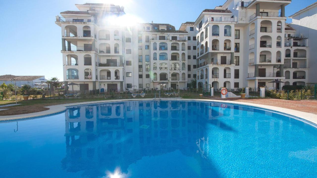 Lovely 2-Bed Apartment In Marina De La Duquesa Castillo de Sabinillas Kültér fotó