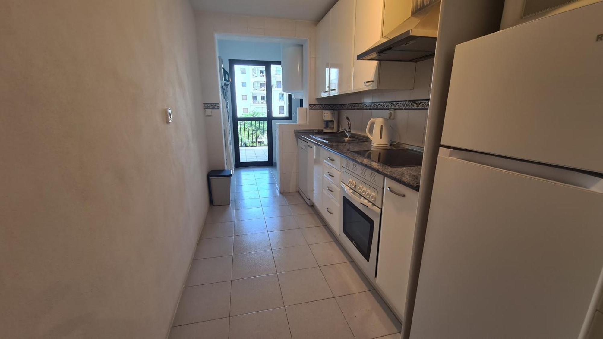 Lovely 2-Bed Apartment In Marina De La Duquesa Castillo de Sabinillas Kültér fotó