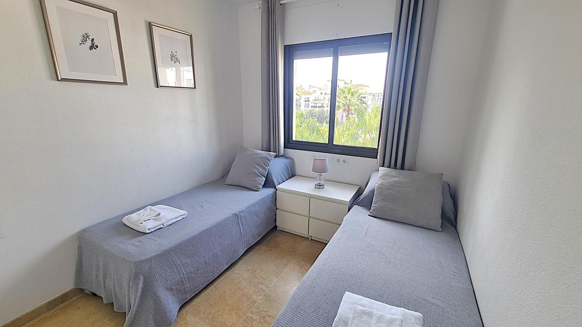 Lovely 2-Bed Apartment In Marina De La Duquesa Castillo de Sabinillas Kültér fotó