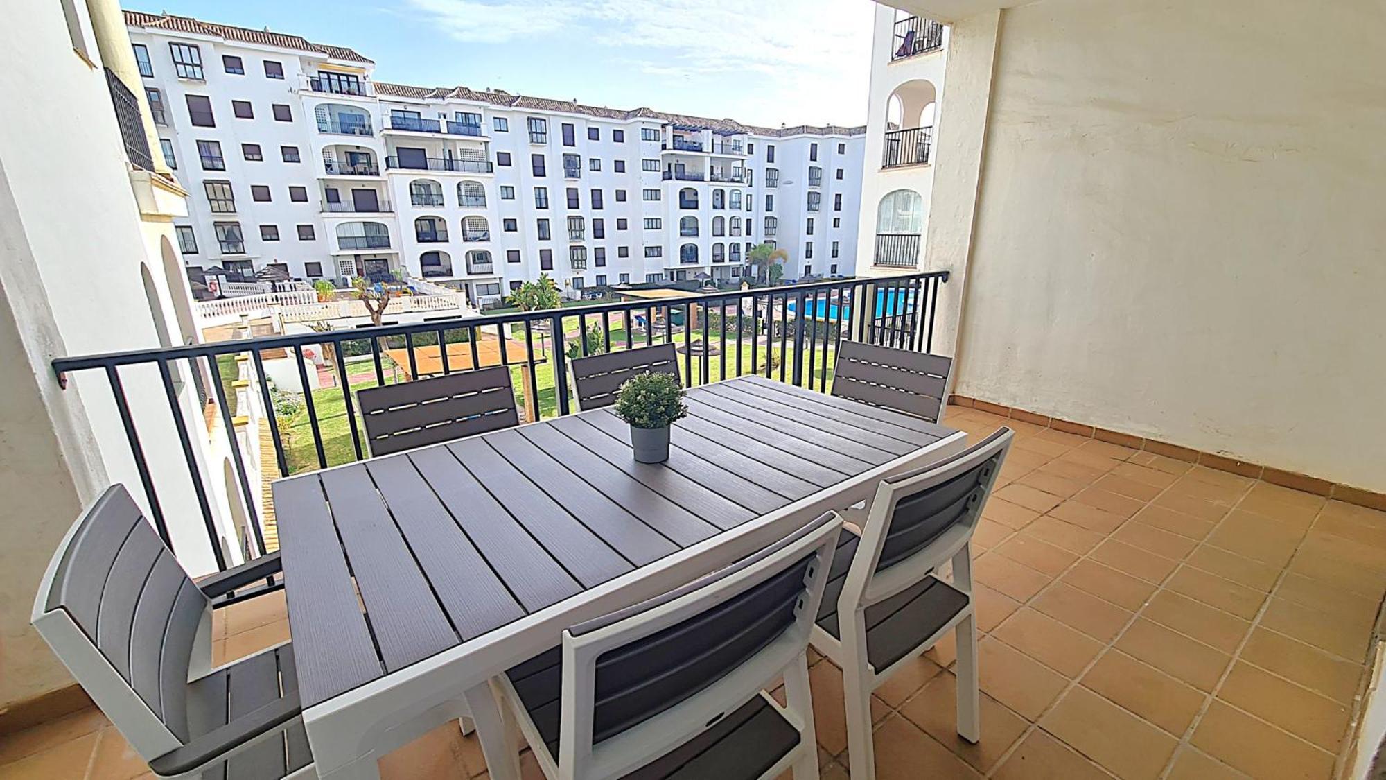 Lovely 2-Bed Apartment In Marina De La Duquesa Castillo de Sabinillas Kültér fotó